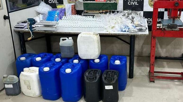 Em apenas uma operação, polícia de São Paulo apreendeu 48 litros da susbstância usada para a produção de drogas K