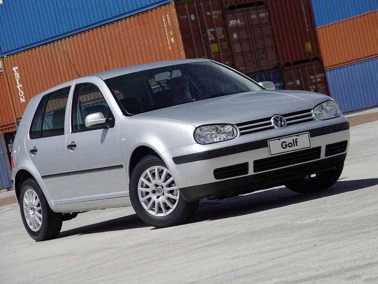 VW Golf MK4 foi produzido no Brasil entre 1999 e 2013