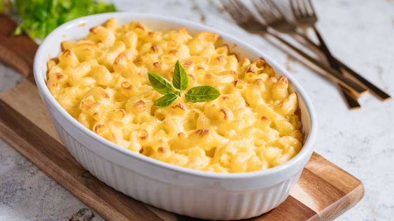 Mac’n Cheese prático para o almoço – Foto: Shutterstock