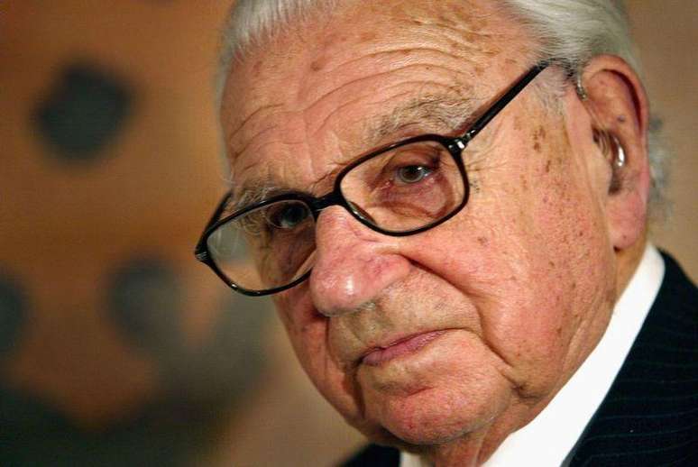 Nicholas Winton morreu em 2015 aos 106 anos