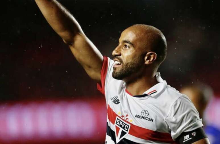 Lucas Moura com a camisa do São Paulo - Foto: Paulo Pinto /São Paulo