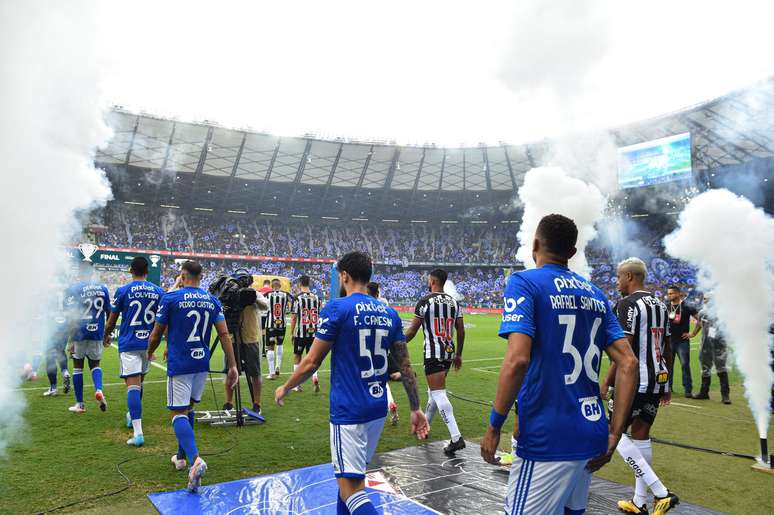 Atlético-MG e Cruzeiro acirram disputa no Mineiro 