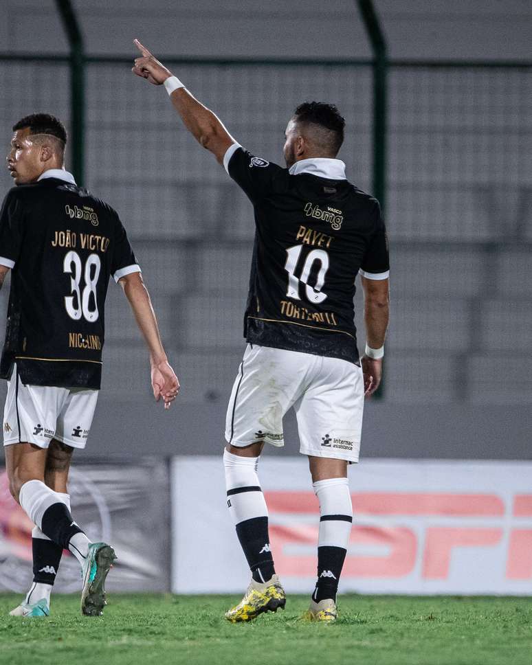 Vasco vence o Deportivo Maldonado com gol de Payet.