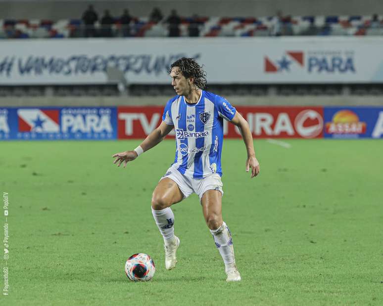 Nicolas, nome do gol, fez sua reestreia com a camisa bicolor 