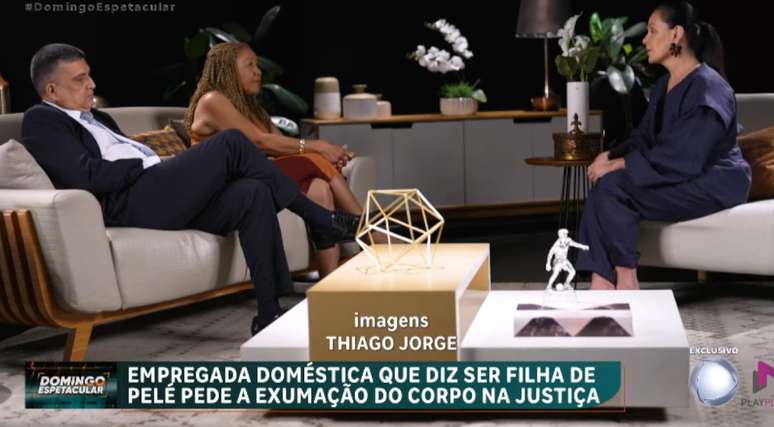 A doméstica e seu advogado conversaram com Carolina Ferraz sobre o pedido de exumação do corpo de Pelé