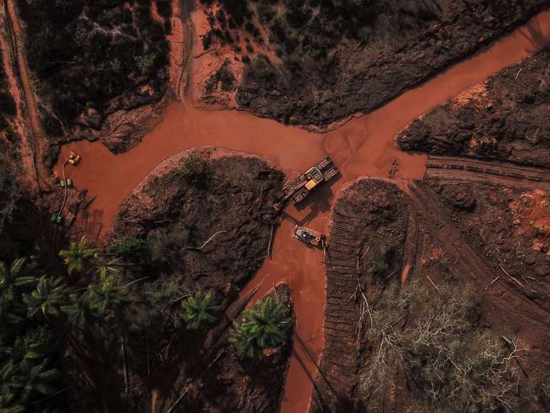 Imagem mostra uma visão aérea de Brumadinho em maio de 2019, data próxima ao rompimento da barragem da Vale.