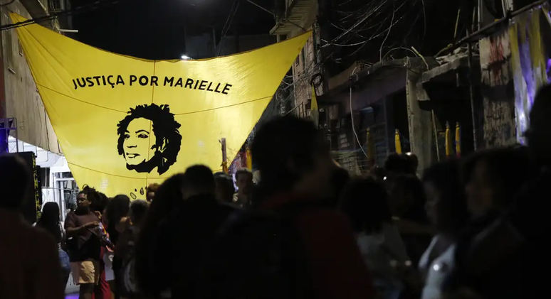Família de Marielle Franco, vereadora carioca assassinada, aguarda informações oficiais, diz Anielle