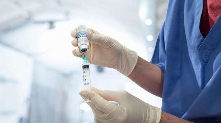 Brasil é primeiro país a incorporar vacina contra dengue no sistema público de saúde