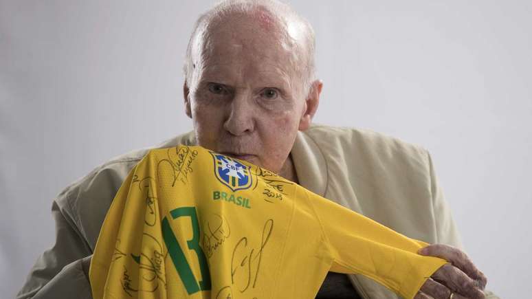 Zagallo denounces his disappointment towards his children in his will