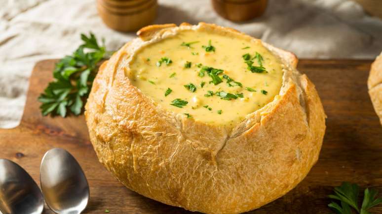 Fondue no pão caseiro – Foto: Shutterstock