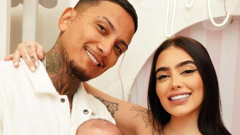 MC Mirella and Dynho Alves celebrate the first month of their daughter Serena’s life