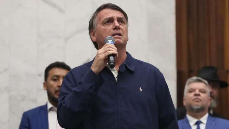 Segundo Bolsonaro, o acordo encerra questionamentos sobre a participação dele no crime contra Marielle