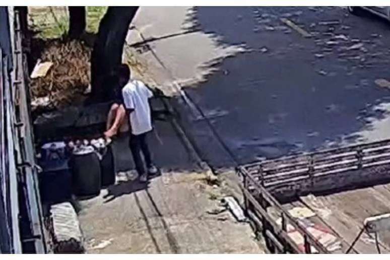 MG: A 12-year-old girl lying dead on the sidewalk was raped and asphyxiated