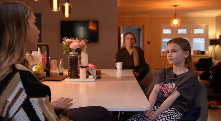 Sadie, em entrevista &agrave; BBC: menina 'implorou' &agrave; m&atilde;e que comprasse produtos