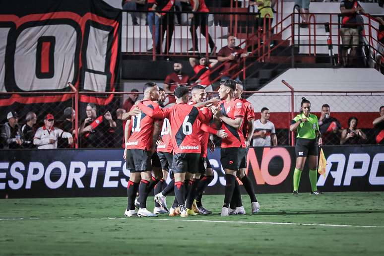 Atlético-GO conquistou vitória simples diante da Ponte Preta 