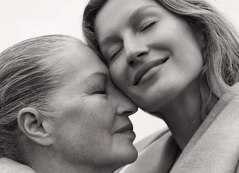 Gisele Bündchen e dona Vânia Nonnenmacher em foto da 'Vogue', por Zee Nunes