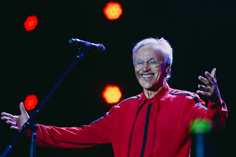 Caetano Veloso interrompeu férias para se apresentar no Festival de Verão