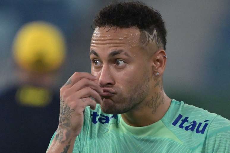 Neymar enfrenta mais uma polêmica envolvendo maternidade 