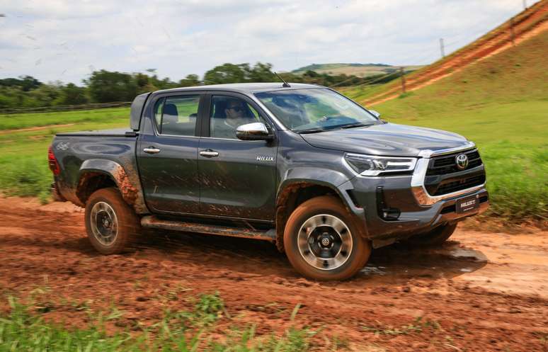 Toyota Hilux: domínio absoluto no segmento de picapes com carroceria sobre chassi