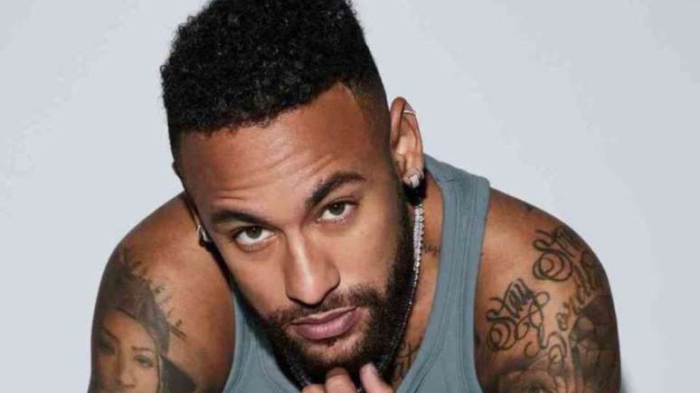 Neymar sends offensive message online after being called fat