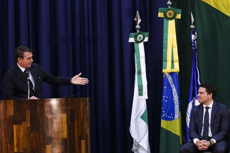 Bolsonaro deu posse a Alexandre Ramagem no comando da Abin durante seu mandato na Presidência