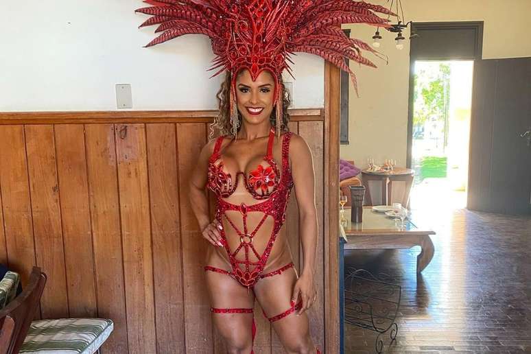 Patrícia Miranda desfila no carnaval do Rio de Janeiro há dez anos