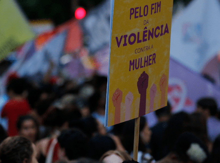 Passeata de 8 de março contra a violência de gênero, no Rio de Janeiro.