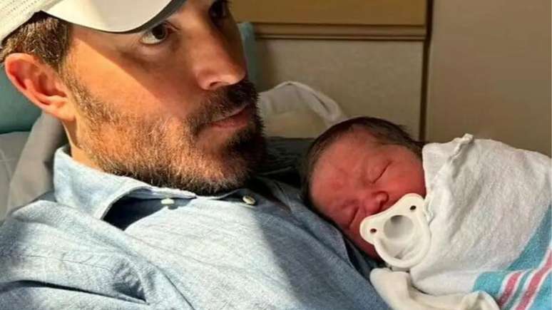 The famous presenter announces the birth of her daughter thanks to the support of her belly
