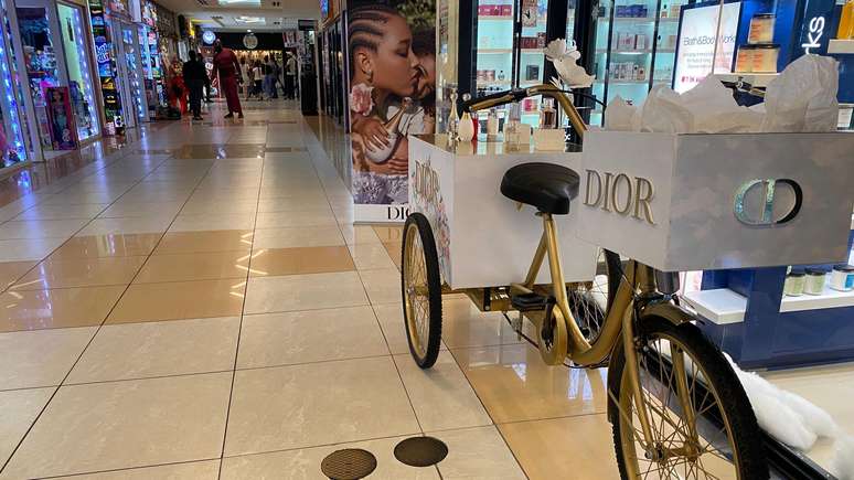 Marcas de luxo vendidas em shopping center de Georgetown, na Guiana. Dinheiro do petróleo transformou economia do país numa das que mais crescem no mundo