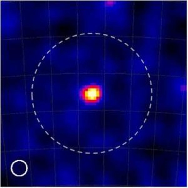 Photo of the Vela pulsar with a resolution 40 times greater than that of previous images; the smaller circle indicates the photo of the pulsar stretched out for comparison with the previous image of another object, in the dotted circle (Image: GRAINE collaboration) Photo of the Vela pulsar with a resolution 40 times greater than that of previous images; the smaller circle indicates the photo of the pulsar stretched out for comparison with the previous image of another object, in the dotted circle (Image: GRAINE collaboration)