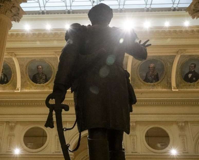 Exposi&ccedil;&atilde;o Uma hist&oacute;ria do Brasil &ndash; Museu do Ipiranga