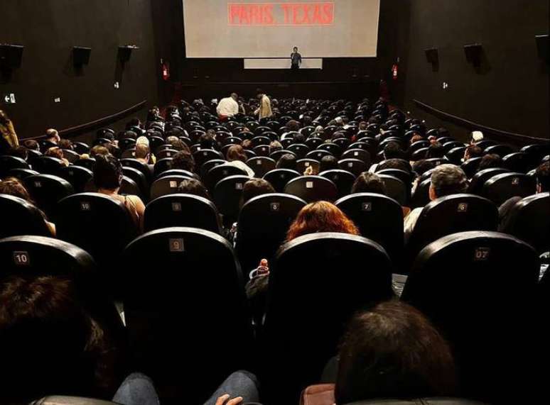 Espectadores foram esquecidos em sala de cinema neste último sábado, 27, em Botafogo