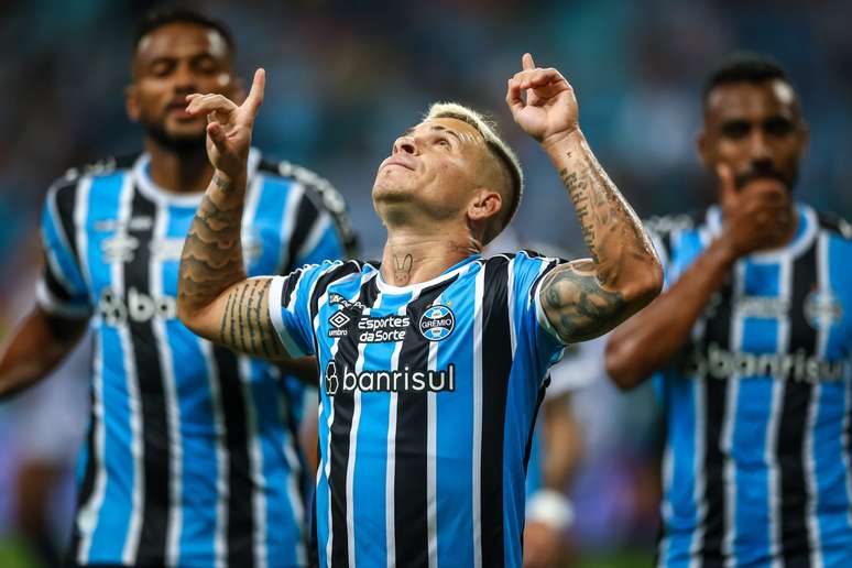 Show em campo: Goleiro fabuloso, Soteldo genial e vitória arrasadora do Grêmio