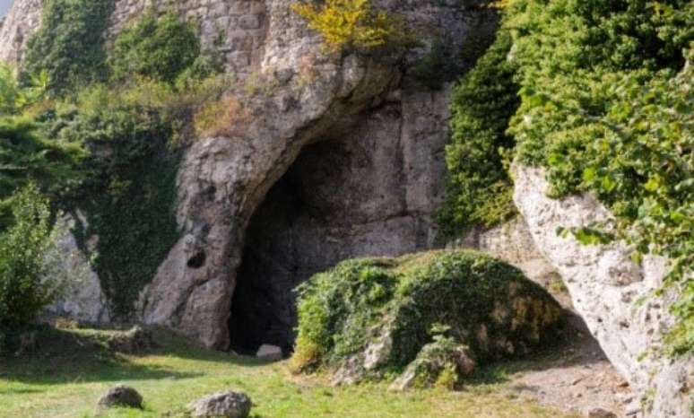 A caverna debaixo do Castelo de Ranis, na Alemanha