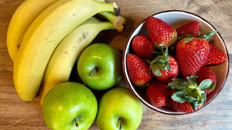 Nutritionist Reveals 4 Fruits That Help Relieve Anxiety