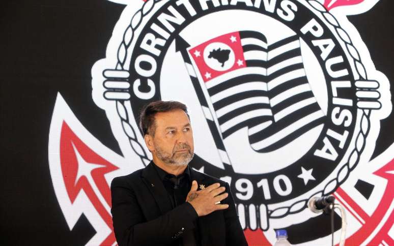 Corinthians firma acordo milionário com ex-patrocinadora