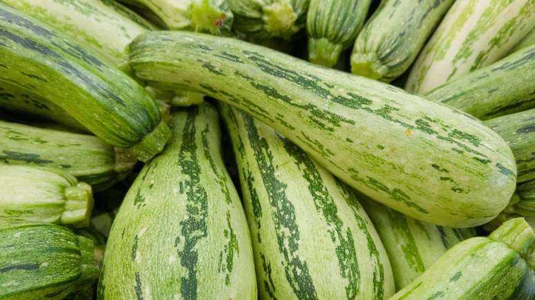 Entenda os principais benef&iacute;cios da abobrinha