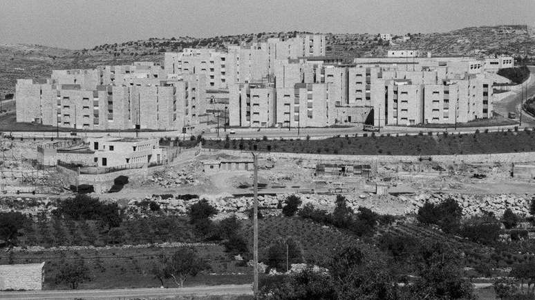 Uma vista do assentamento judaico Kiryat Arba em Hebron, 12 anos ap&oacute;s sua cria&ccedil;&atilde;o