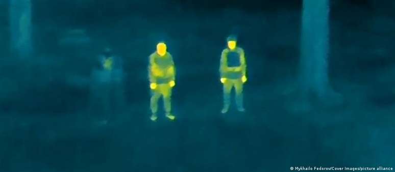 Dois ou tr&ecirc;s soldados? "Invisibilidade" termogr&aacute;fica j&aacute; &eacute; aplicada em contextos b&eacute;licos, como na guerra da Ucr&acirc;nia