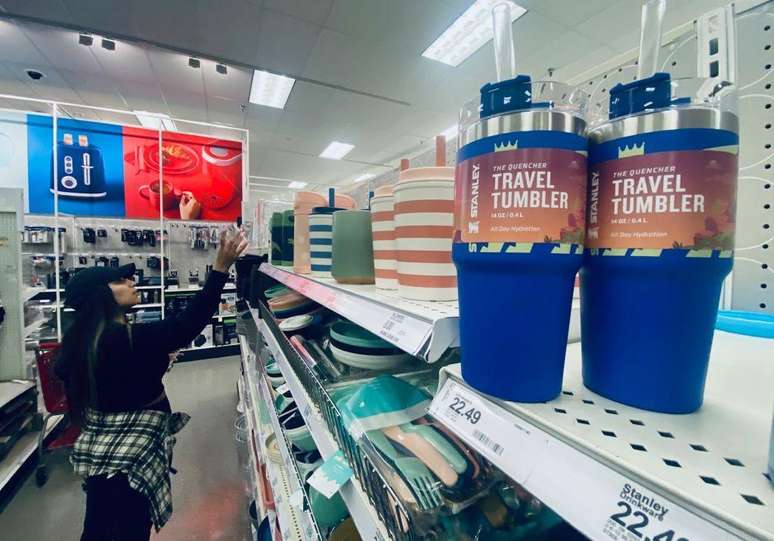 A marca Stanley reconheceu que h&aacute; chumbo em seus produtos, mas garantiu que o componente fica inacess&iacute;vel para os consumidores