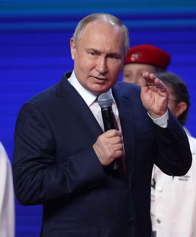 The head of the Kremlin would cause The head of the Kremlin would cause
