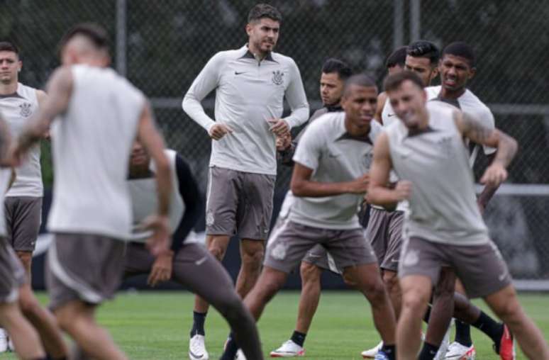 - Rodrigo Coca/Agência Corinthians - Legenda: Pedro Raul é o novo reforço do Corinthians para a temporada de 2024