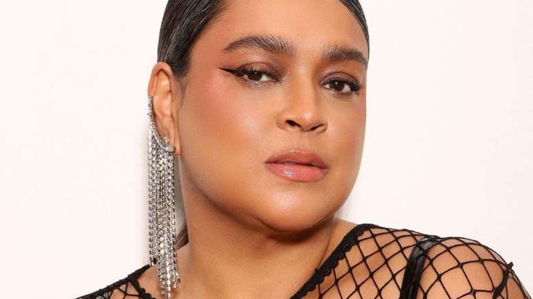 Reported as a Preta Gil affair, she reveals the relationship with the singer