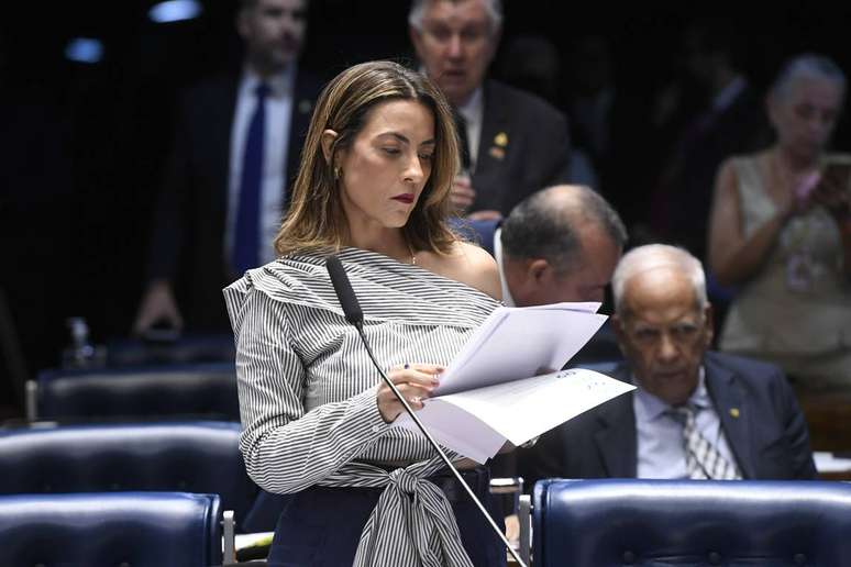 Em pronunciamento, à bancada, senadora Soraya Thronicke (Podemos-MS). Foto: Jefferson Rudy/Agência Senado