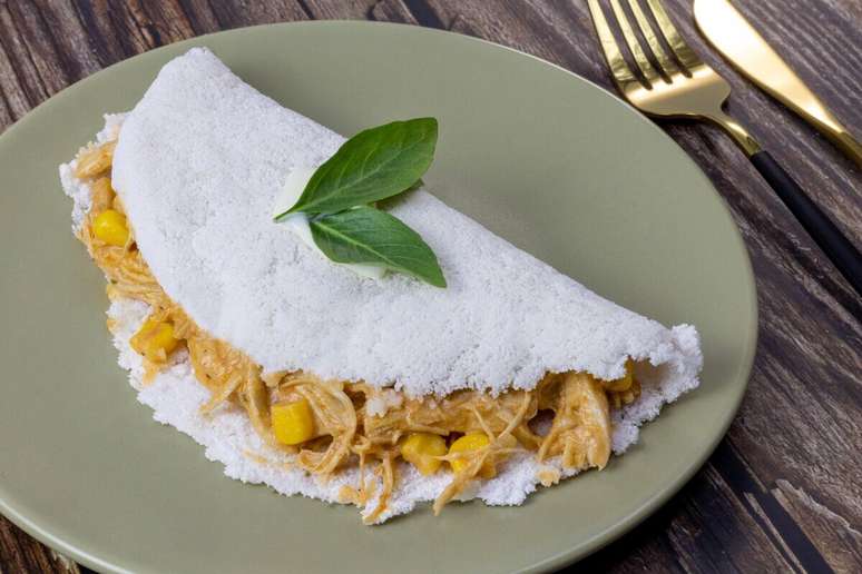 Tapioca com patê de frango 