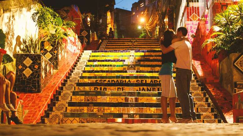 6 dating apps for those who love Carnival parties