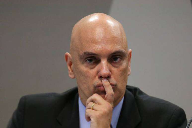 Decisão de Moraes que autoriza operação contra Bolsonaro e aliados traz  três vezes a palavra "corno"