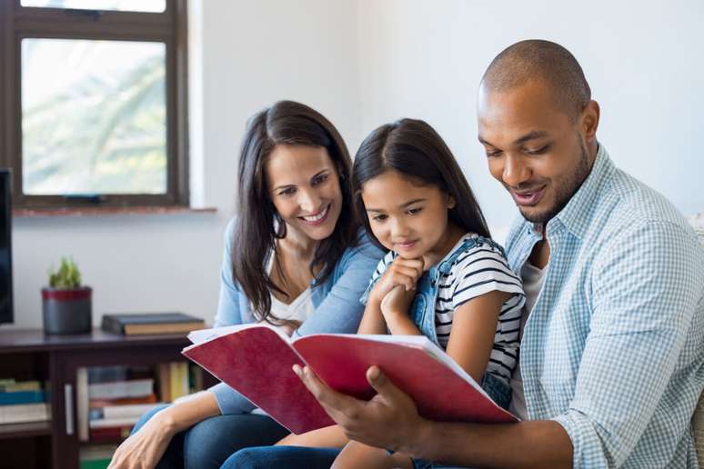 Os livros podem ensinar aos pequenos sobre a cultura brasileira