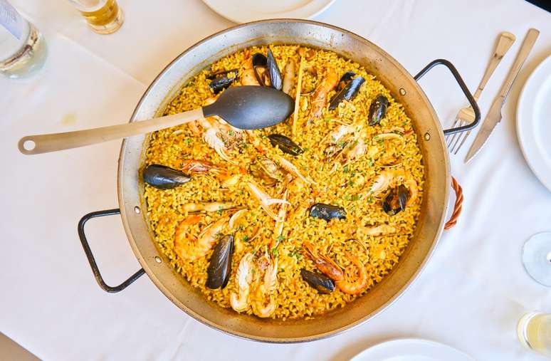 Arroz usado para fazer paella está com produção comprometida na Espanha