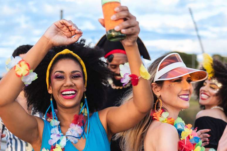 5 signs that love Carnival more